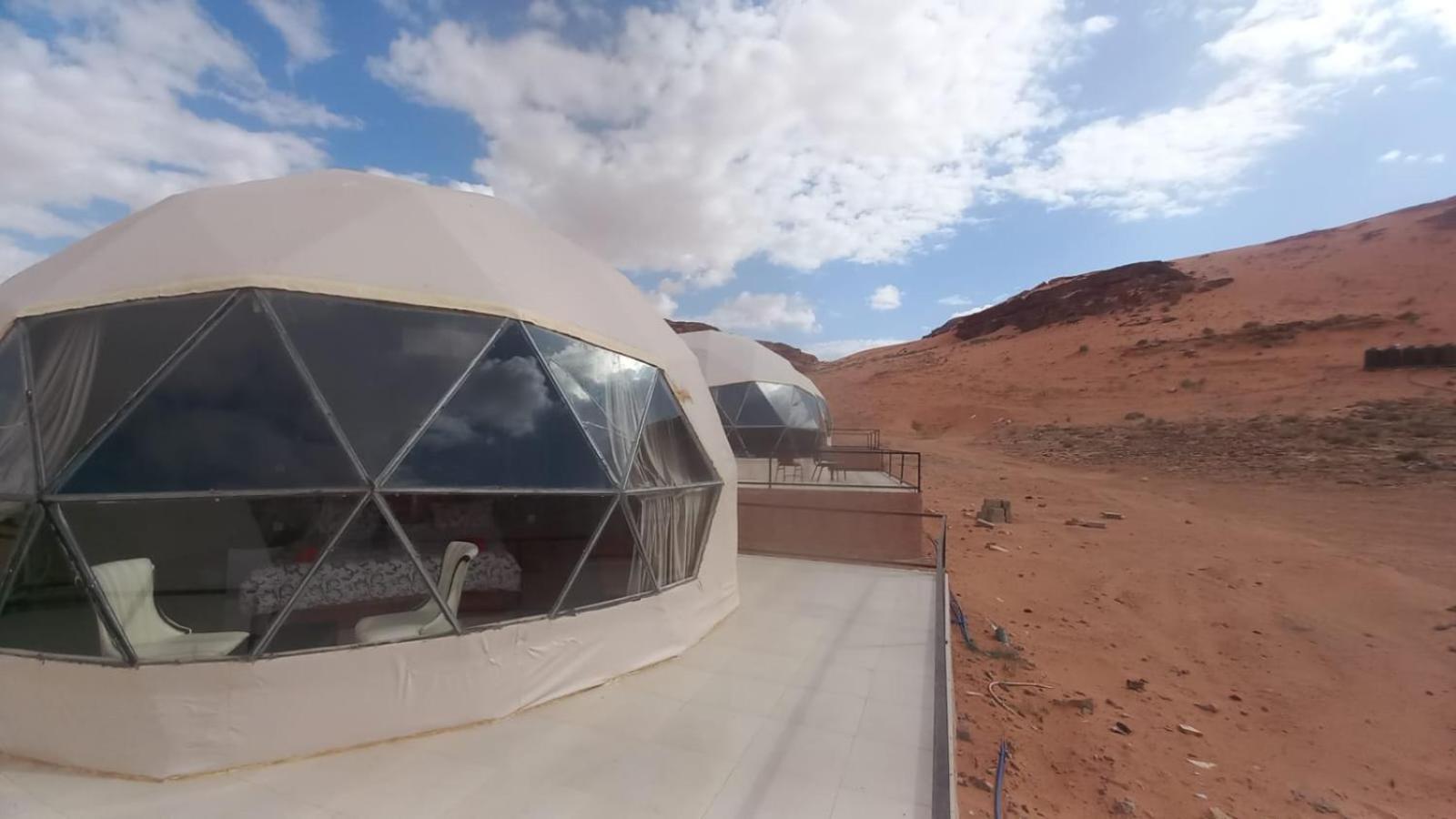 Al Raha Luxury Camp Hotel Wadi Rum Eksteriør billede