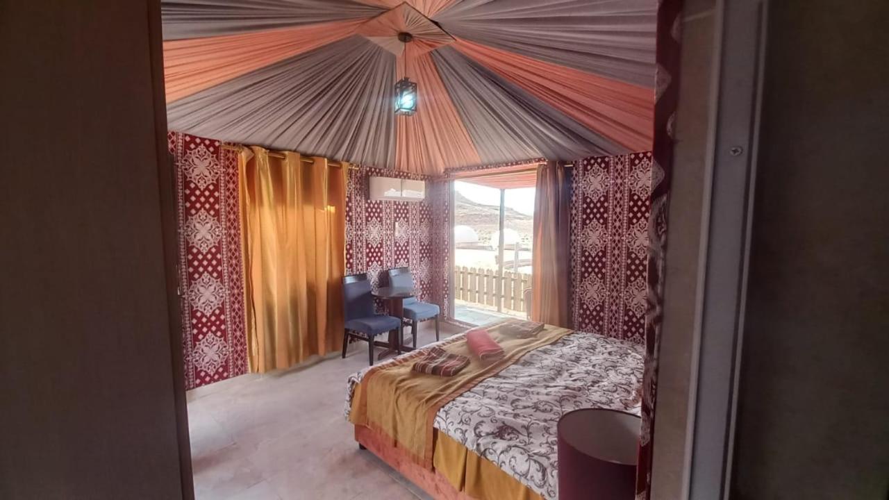 Al Raha Luxury Camp Hotel Wadi Rum Eksteriør billede