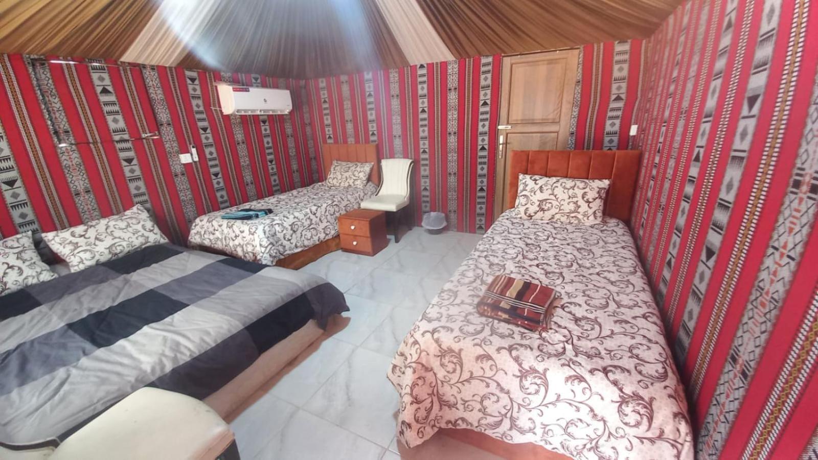 Al Raha Luxury Camp Hotel Wadi Rum Eksteriør billede