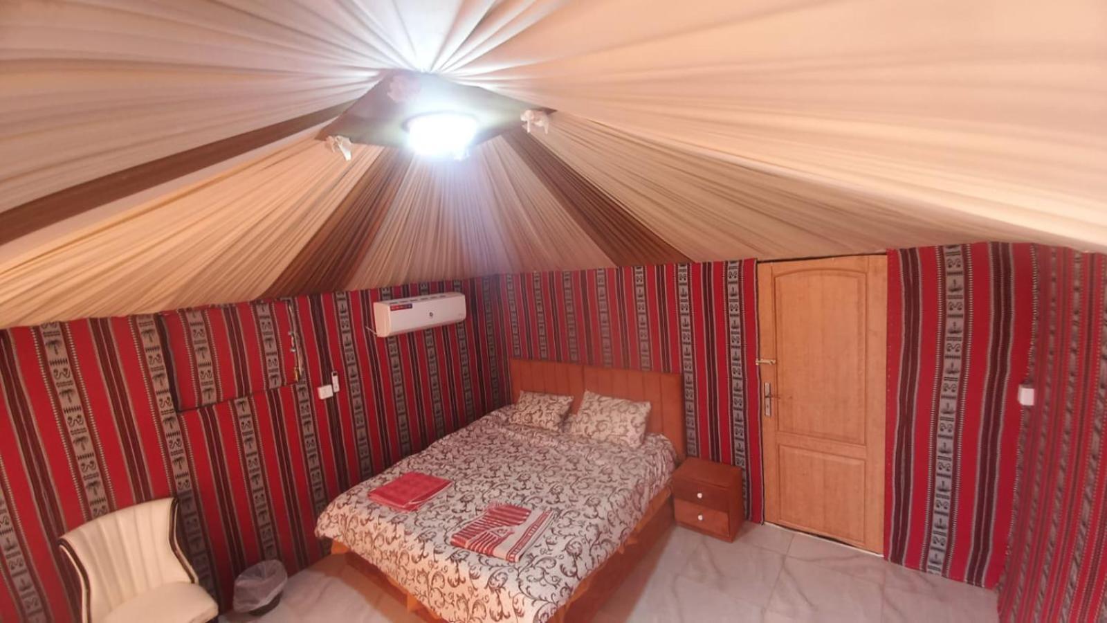 Al Raha Luxury Camp Hotel Wadi Rum Eksteriør billede