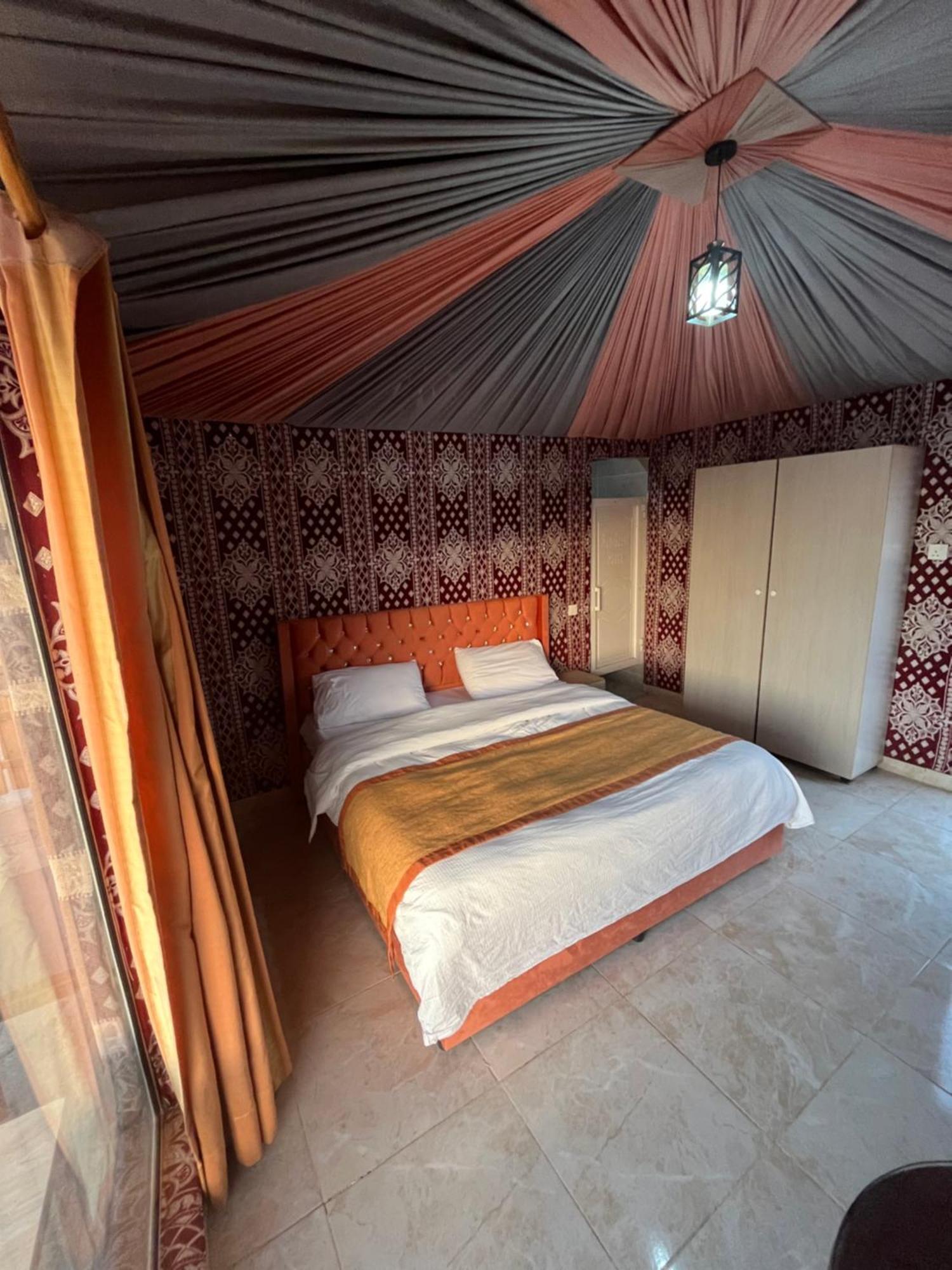 Al Raha Luxury Camp Hotel Wadi Rum Eksteriør billede