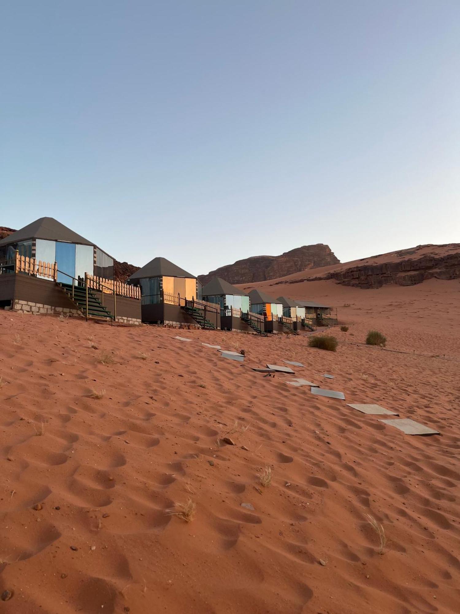 Al Raha Luxury Camp Hotel Wadi Rum Eksteriør billede